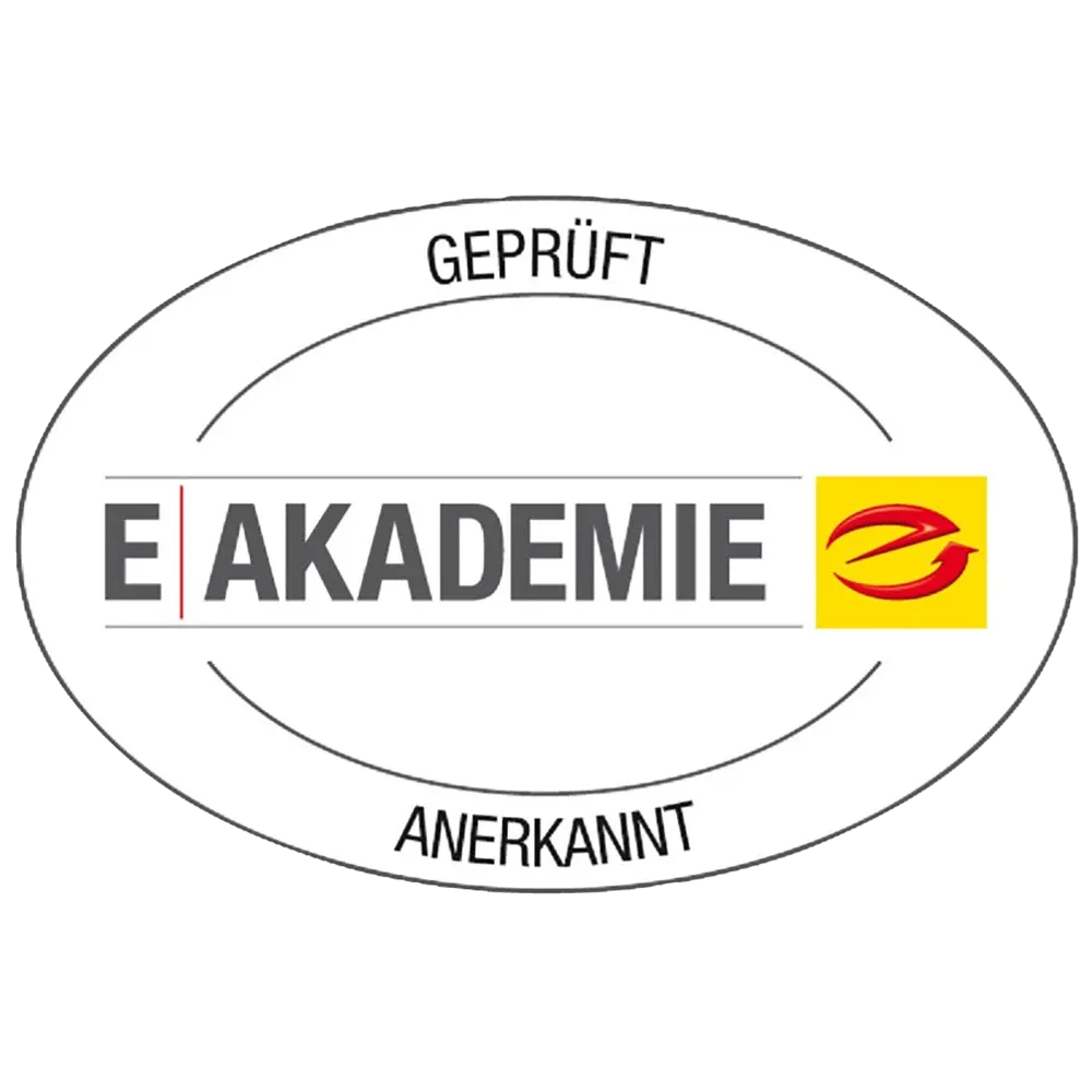 Oval logo with text “GEPRÜFT E AKADEMIE ANERKANNT” and a red-yellow emblem.